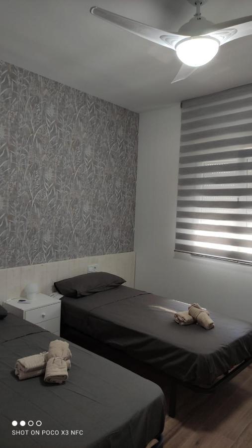 Malvarosa Beach Private Garden Apartment Valencia Bagian luar foto