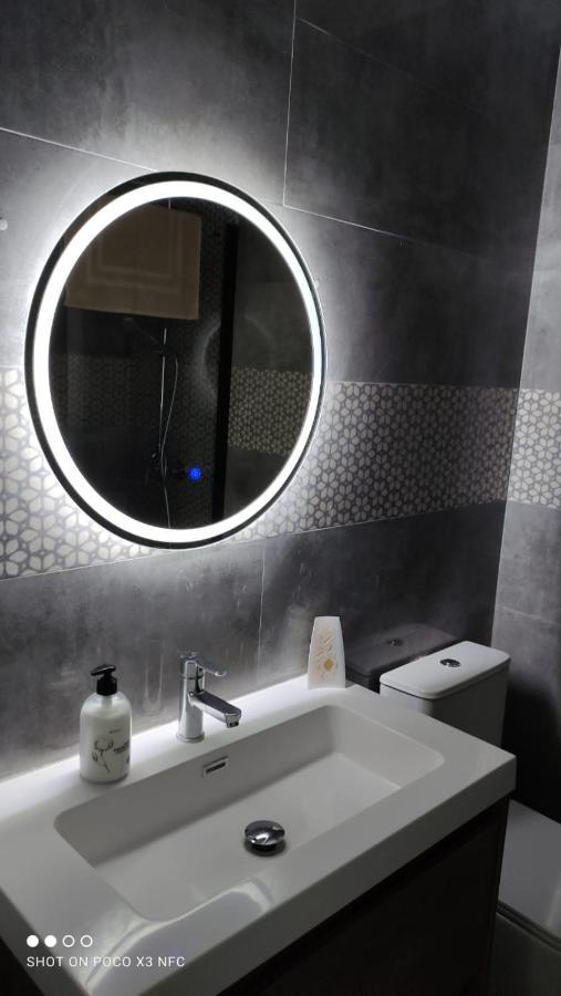 Malvarosa Beach Private Garden Apartment Valencia Bagian luar foto