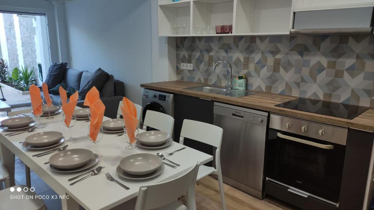 Malvarosa Beach Private Garden Apartment Valencia Bagian luar foto
