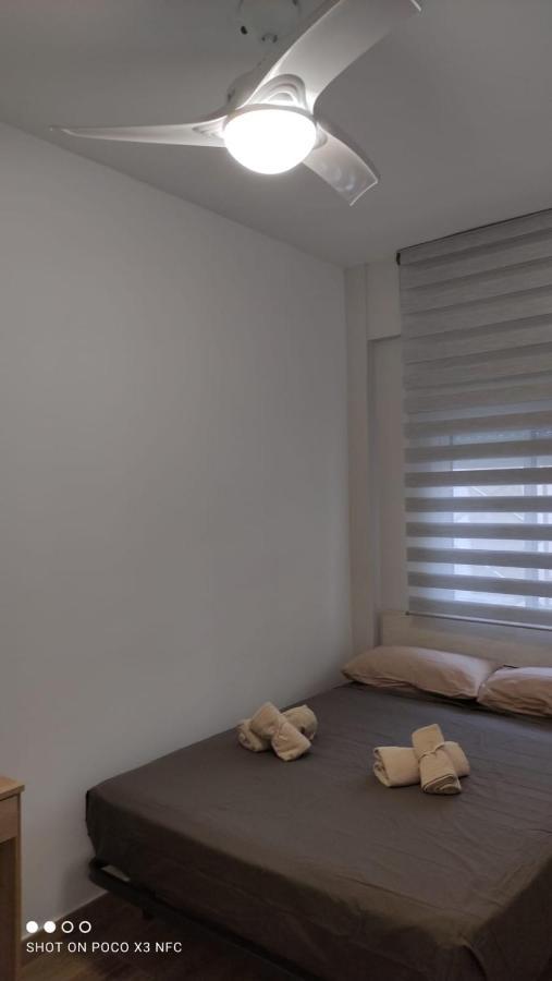 Malvarosa Beach Private Garden Apartment Valencia Bagian luar foto