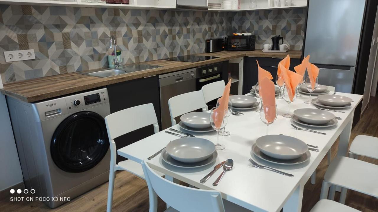 Malvarosa Beach Private Garden Apartment Valencia Bagian luar foto